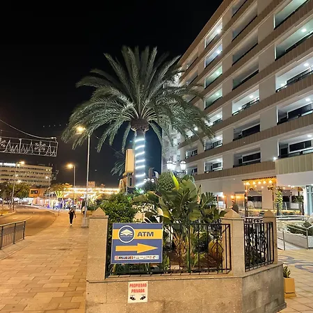 Central Near The Beach Koka Apartment *